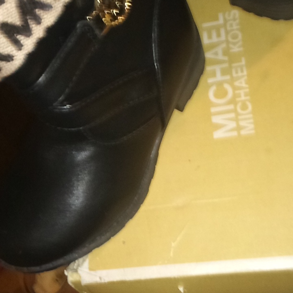 Little girl Michael kors boots